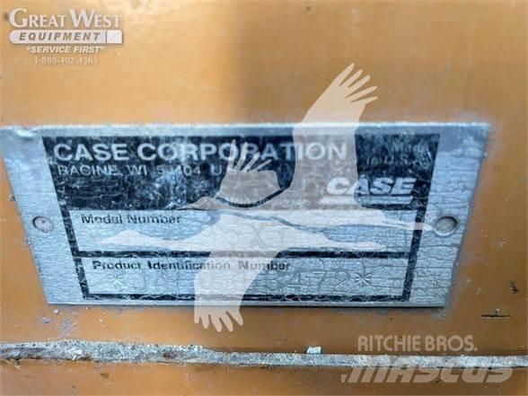 CASE 95XT 滑移装载机