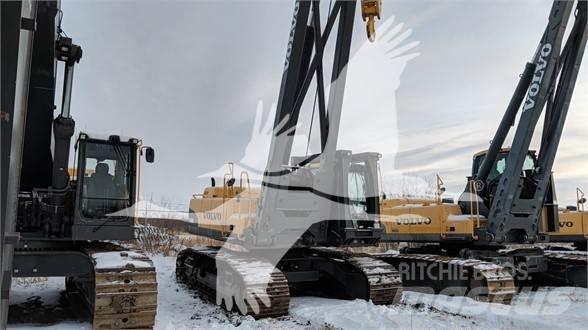 Volvo PL4608 铺管机