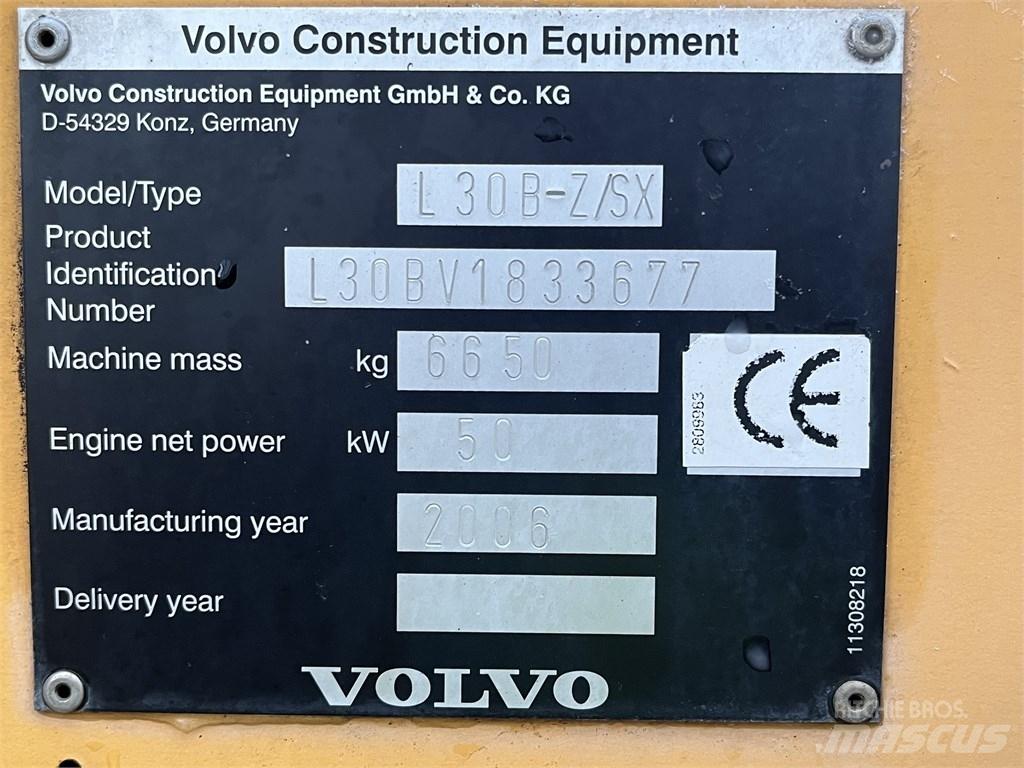 Volvo L 30 B 轮式装载机