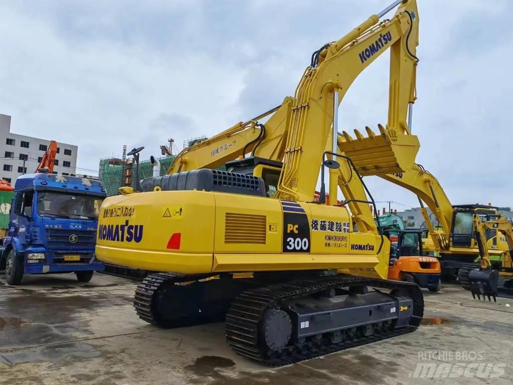 Komatsu PC 300-8 履带挖掘机