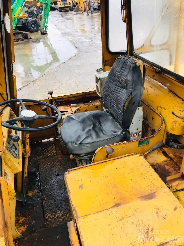 CAT 944 轮式装载机