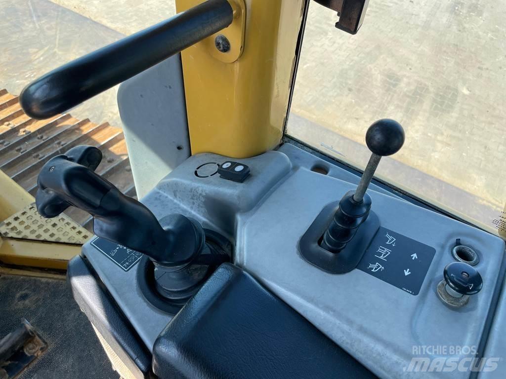 CAT D6N XL 履带式推土机