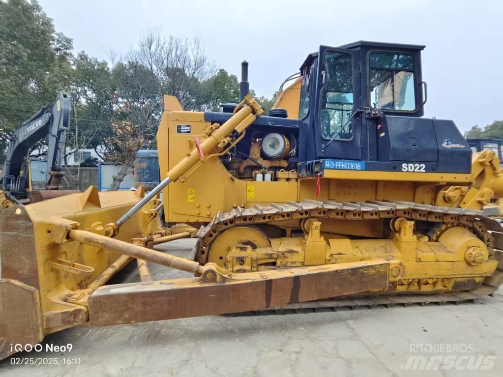 Shantui sd22 履带式推土机