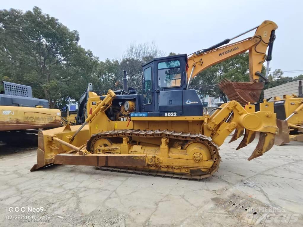 Shantui sd22 履带式推土机