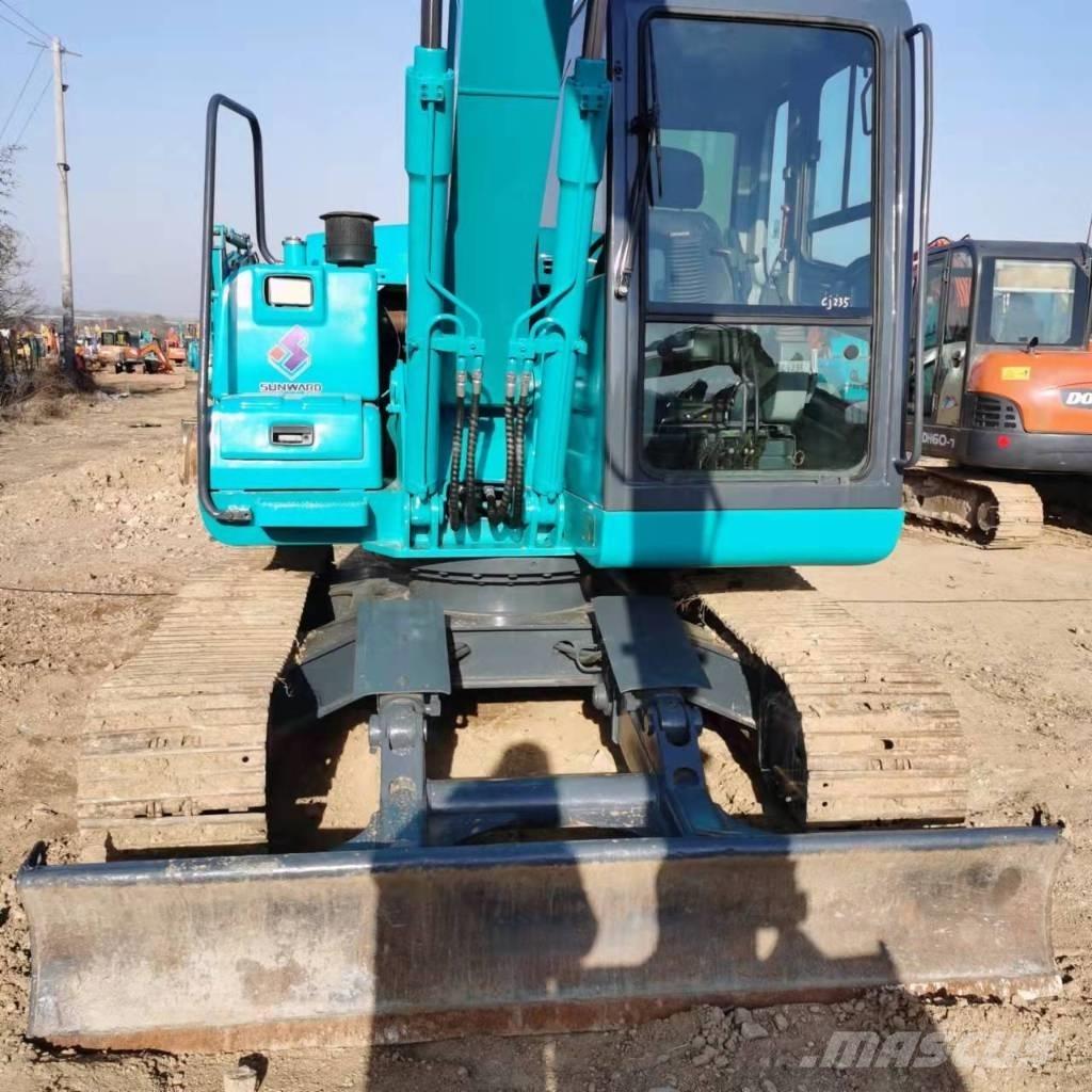 Sunward SWE90E 中型挖掘机