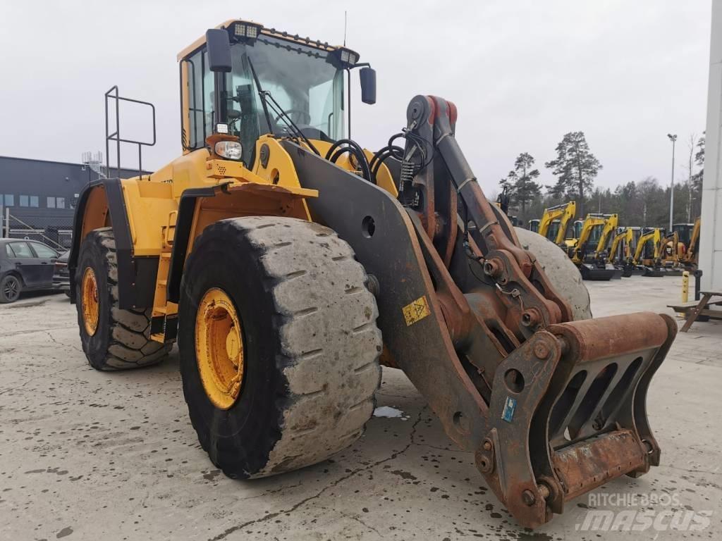 Volvo L220F 轮式装载机