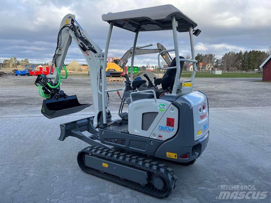 Takeuchi TB20E 小型挖掘机