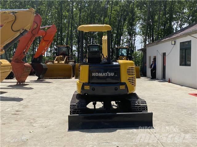 Komatsu PC35MR 小型挖掘机