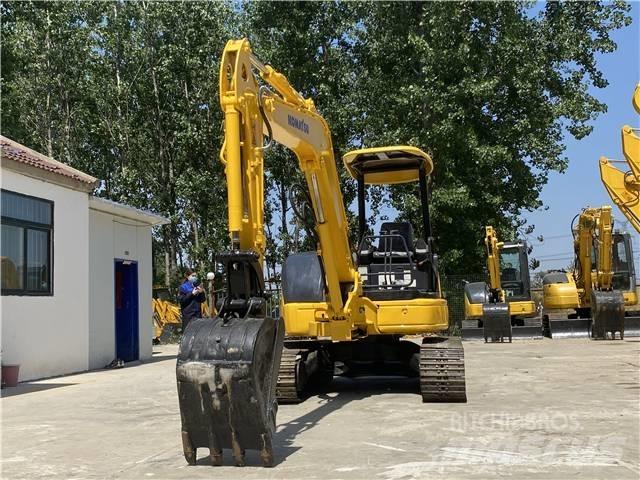 Komatsu PC35MR 小型挖掘机