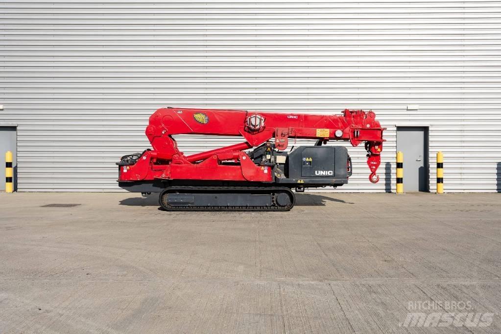 Unic URW 706 轻小型起重机
