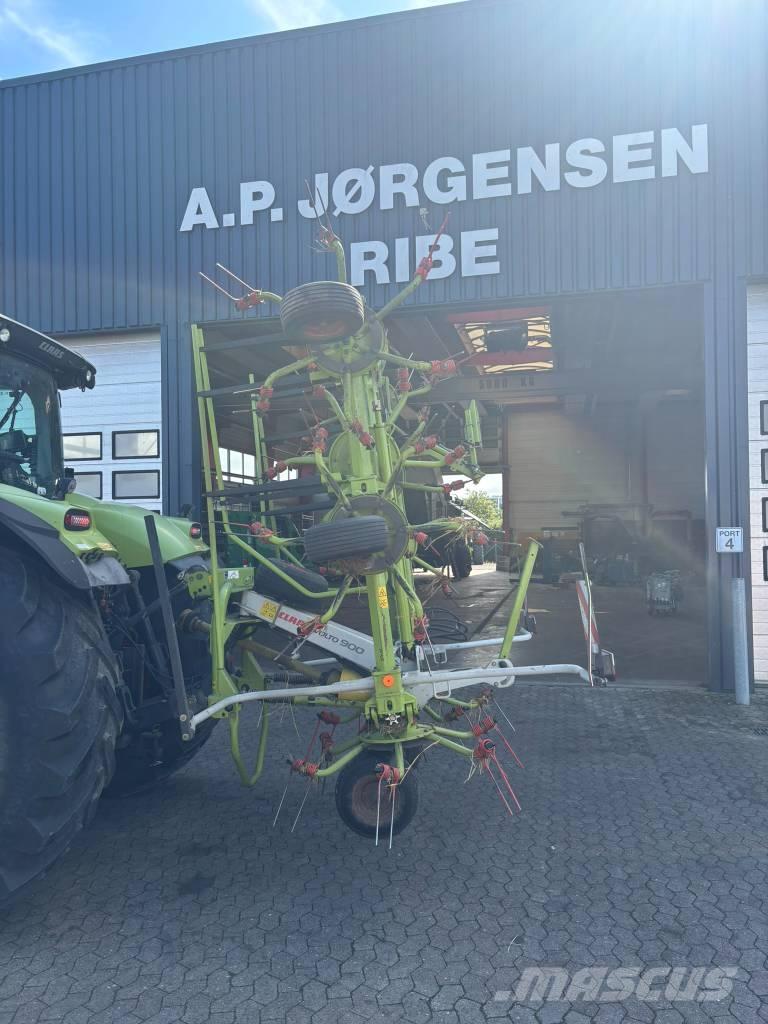 CLAAS Volto 900 犁耙和摊草机
