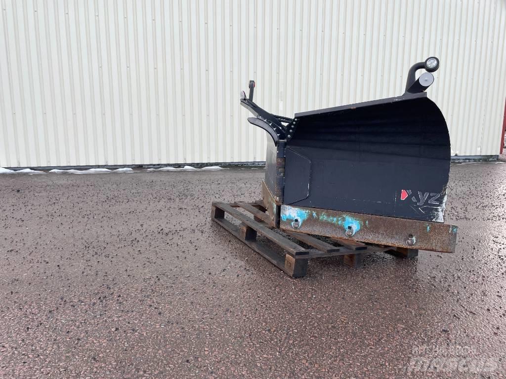 XYZ Vikplog 1750 推雪机