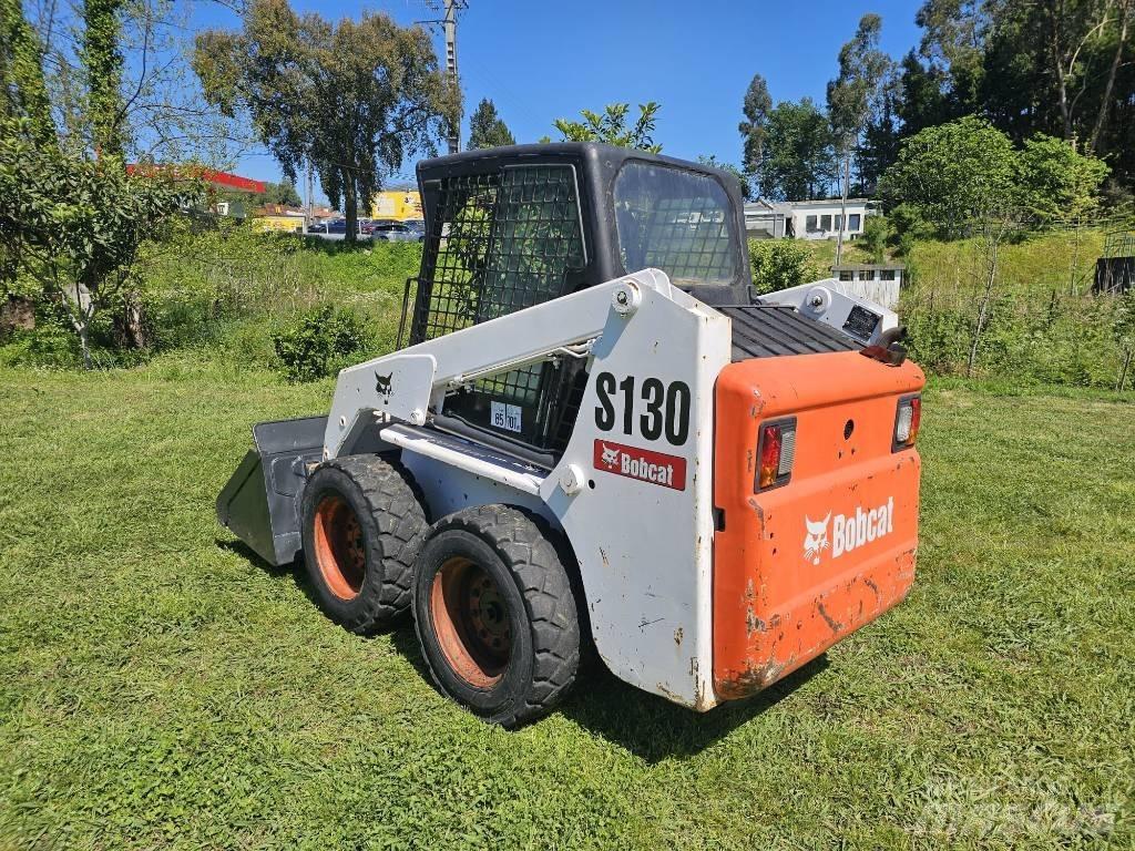 Bobcat S 130 小型装载机
