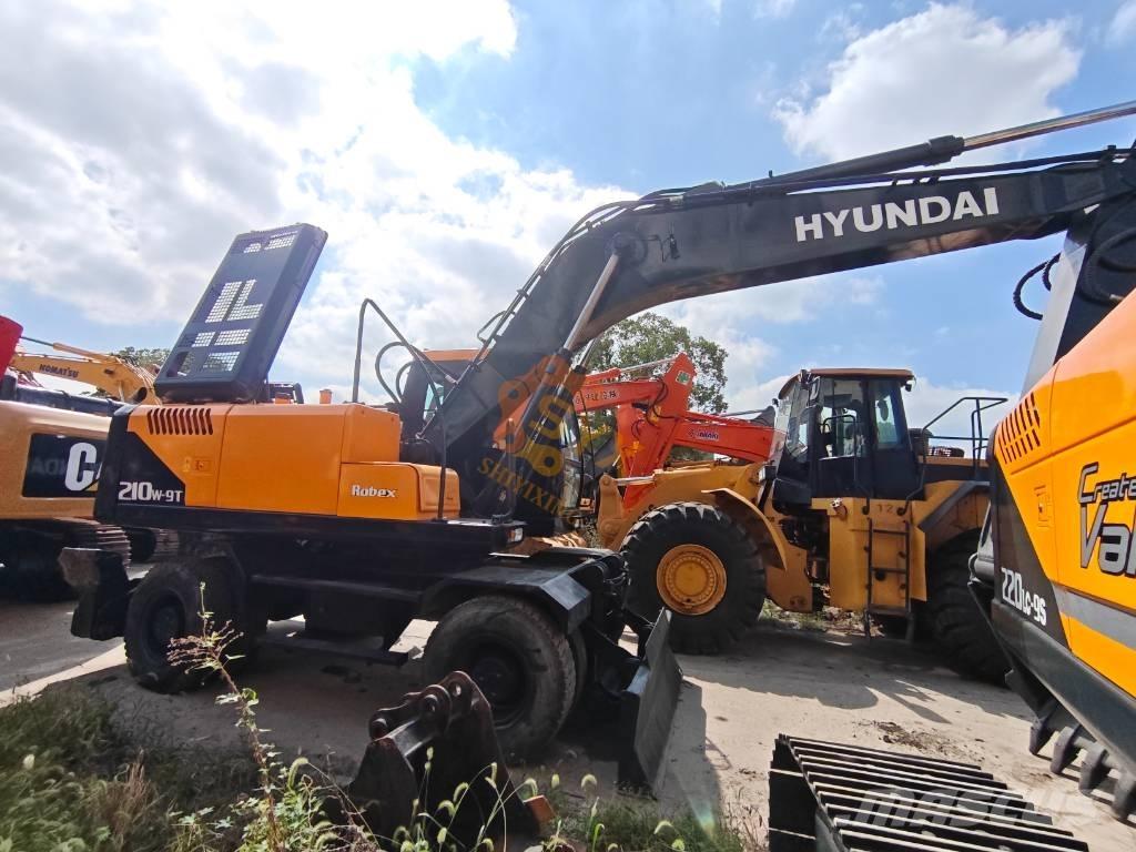 Hyundai 210W-9 轮式挖掘机