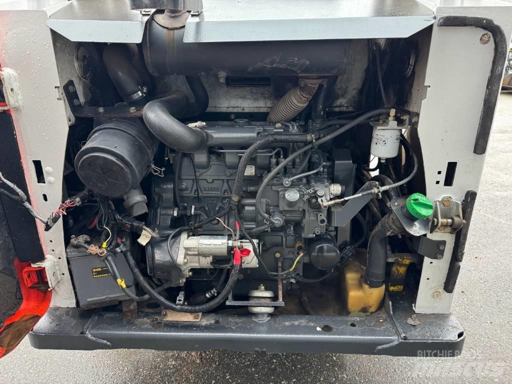 Bobcat S 530 滑移装载机