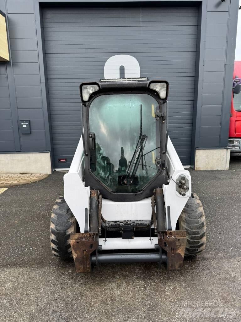 Bobcat S 530 滑移装载机