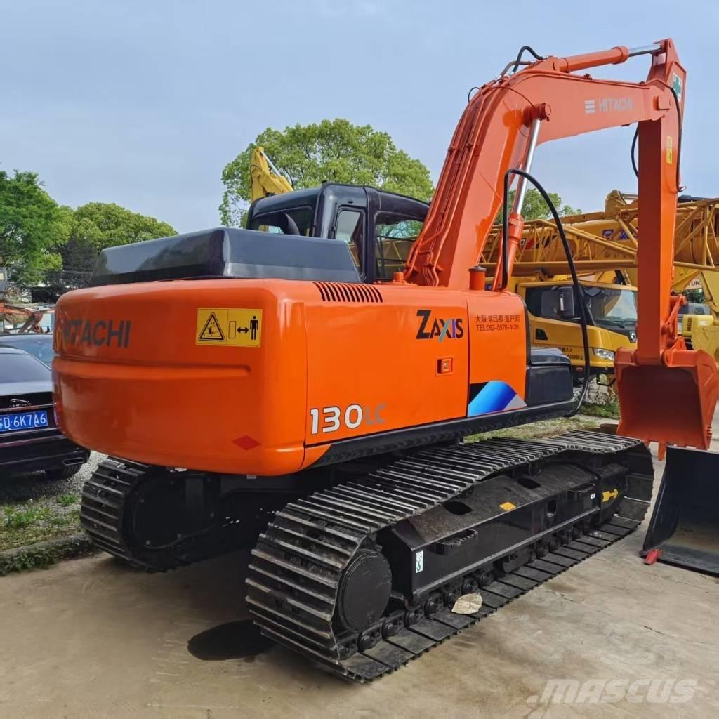 Hitachi ZX 130 履带挖掘机