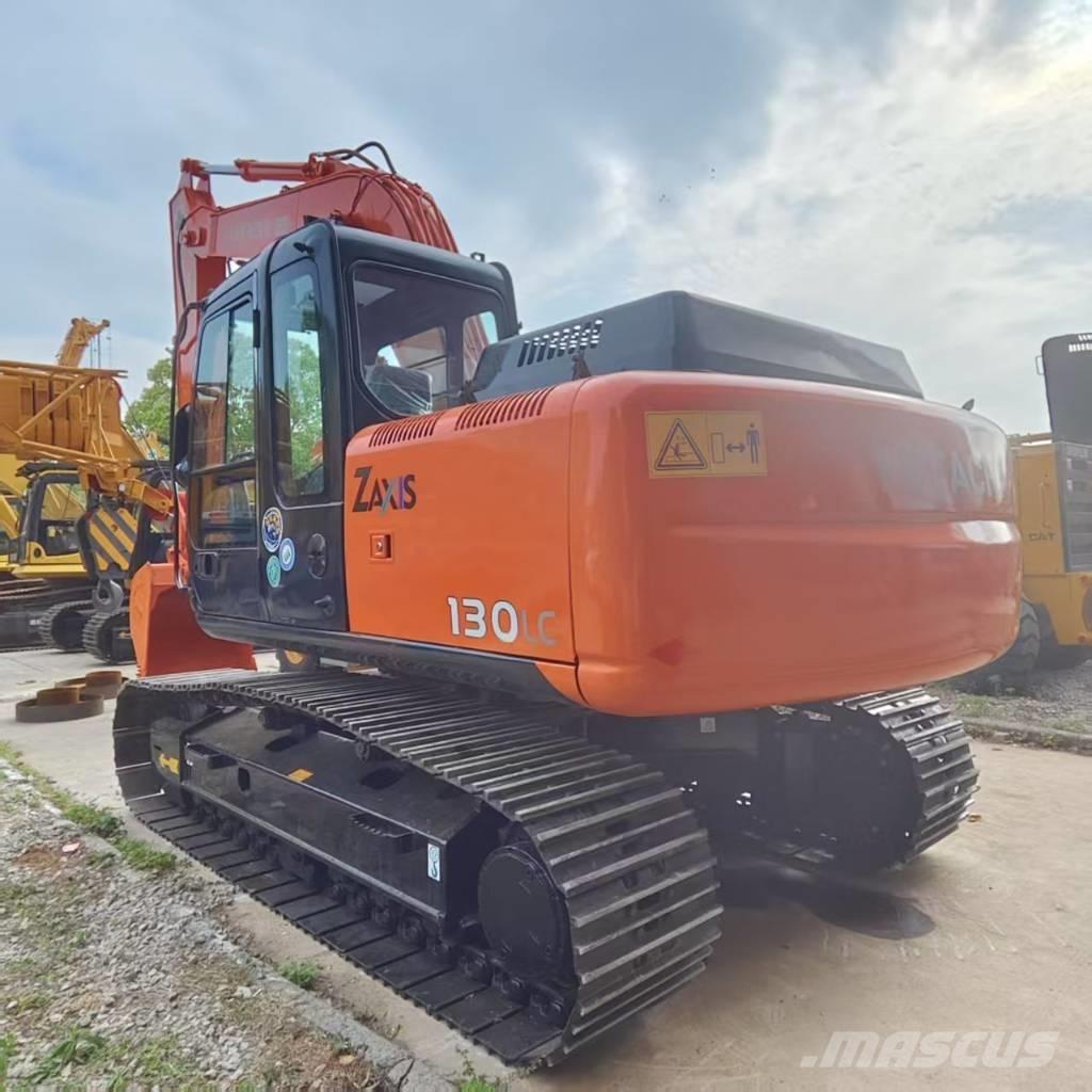 Hitachi ZX 130 履带挖掘机