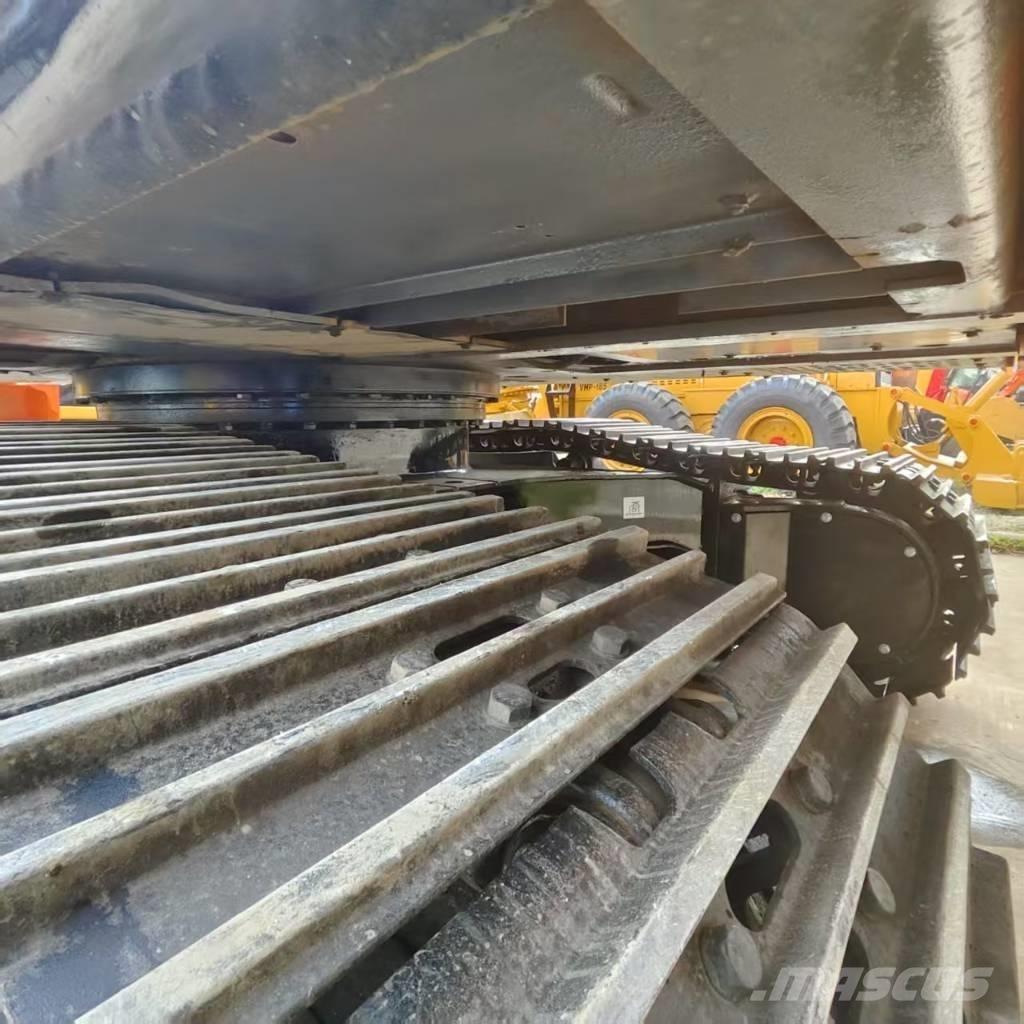 Hitachi ZX 130 履带挖掘机