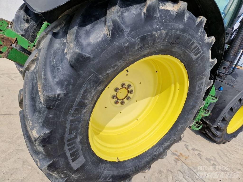 John Deere 6115 R 拖拉机/农用车