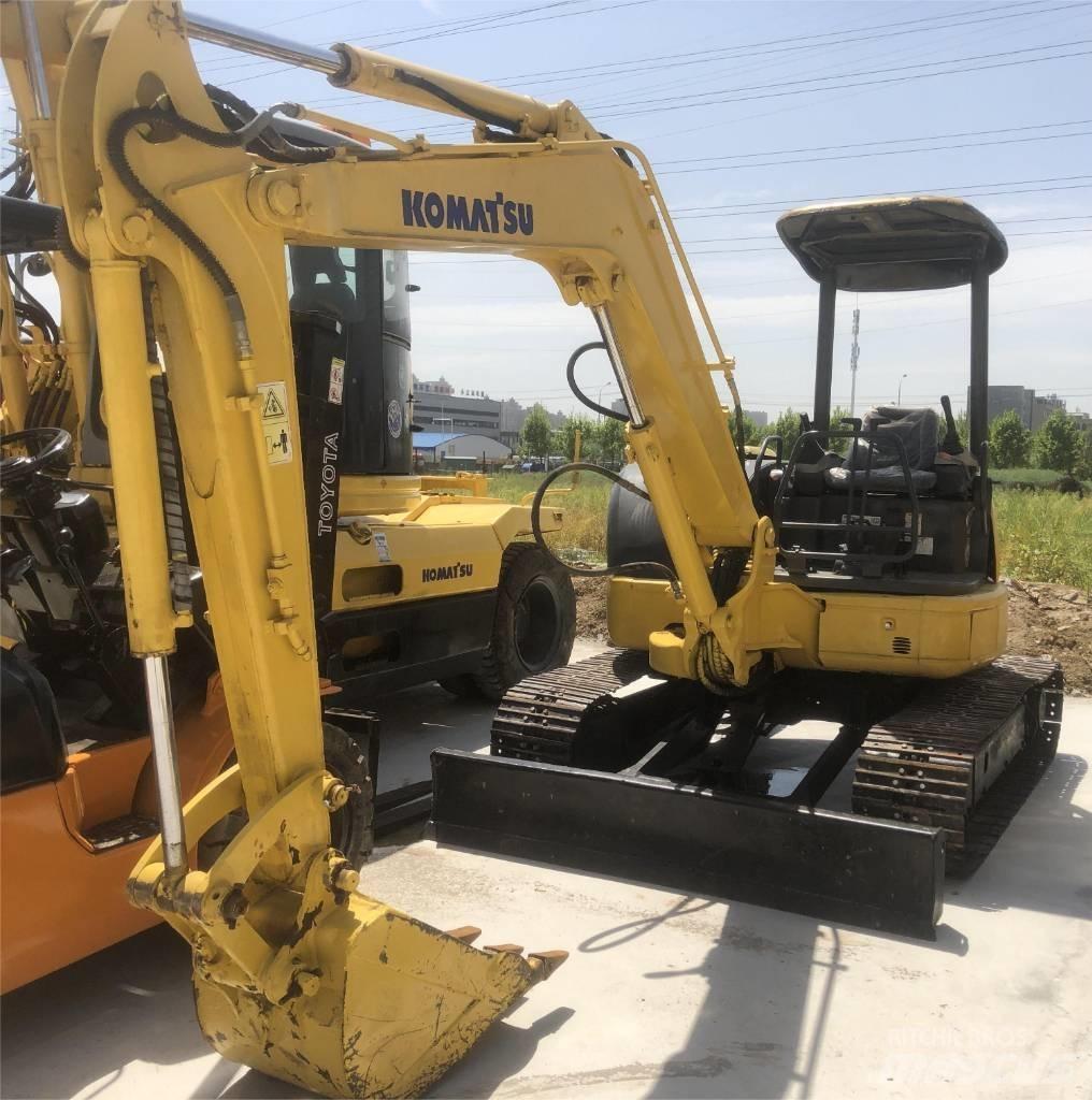 Komatsu PC 40 小型挖掘机