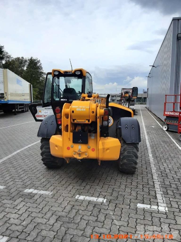 JCB 540-140 伸缩臂叉装车|叉装车