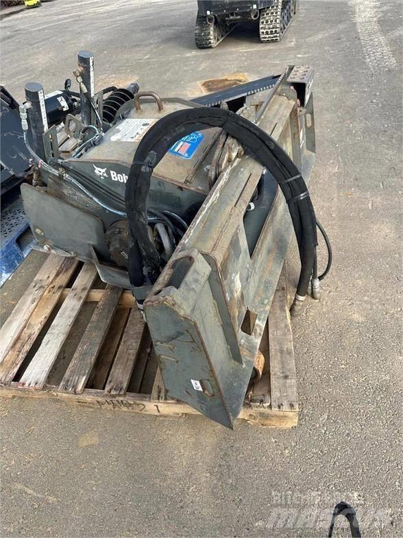 Bobcat 18PLA 沥青摊铺机