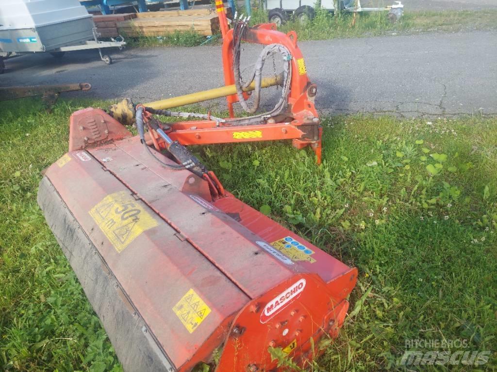 Maschio Giraffa 210 牧场割草机和切顶器