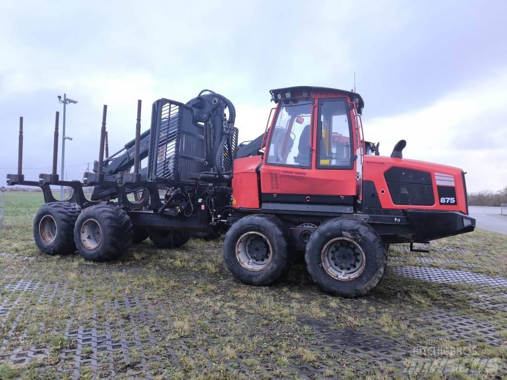 Komatsu 875 集运机
