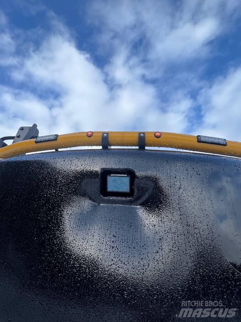 Liebherr R926compact 履带挖掘机