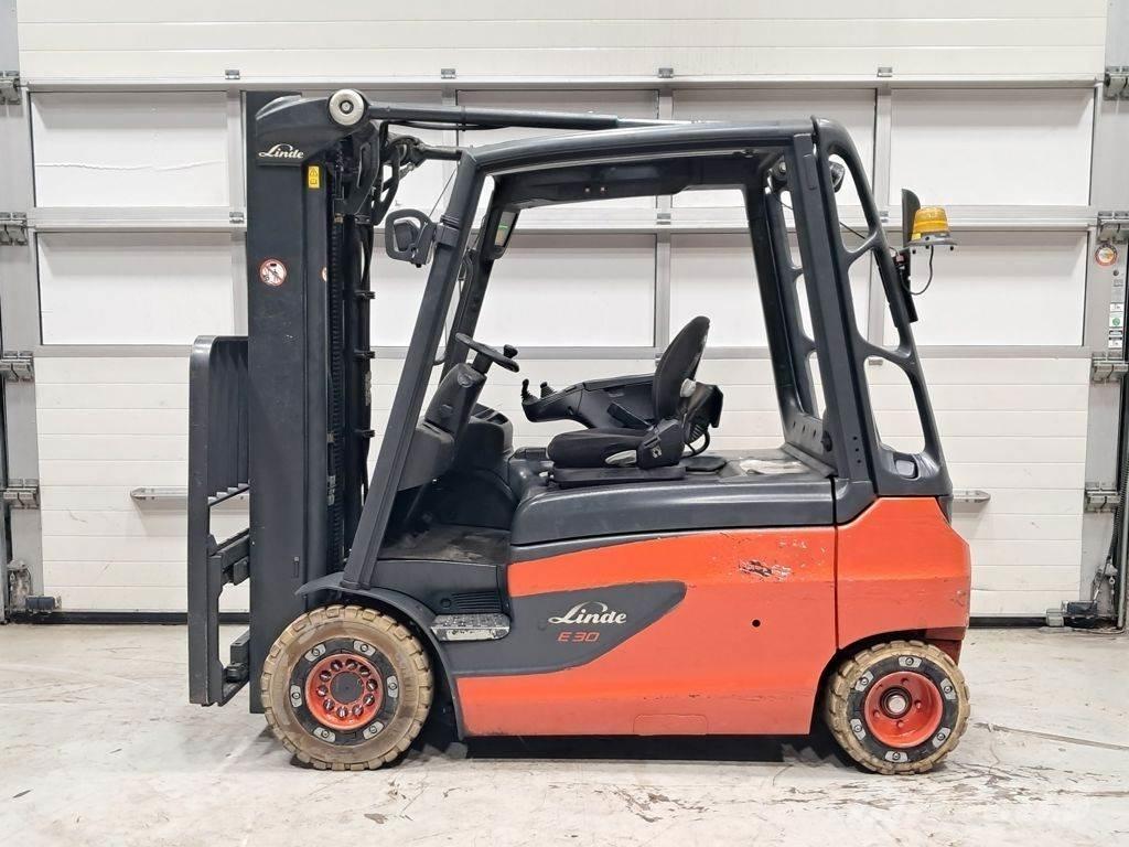 Linde E30L-01 电动叉车