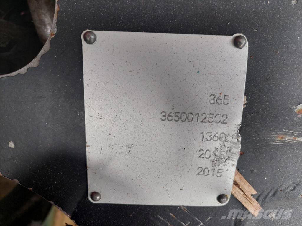 Komatsu 365.1 收割机机箱