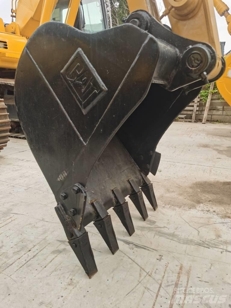 CAT 305.5 E 小型挖掘机