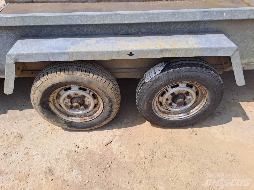  Unknown 2.6 Ton 轻型拖车