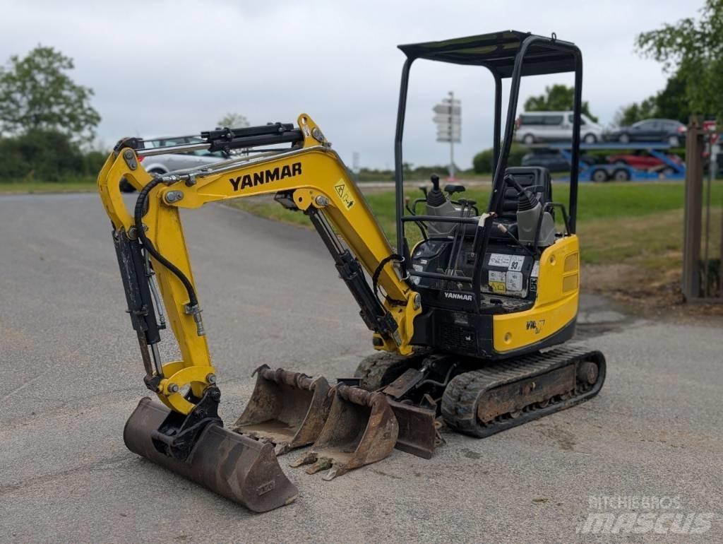 Yanmar Vio 17 小型挖掘机