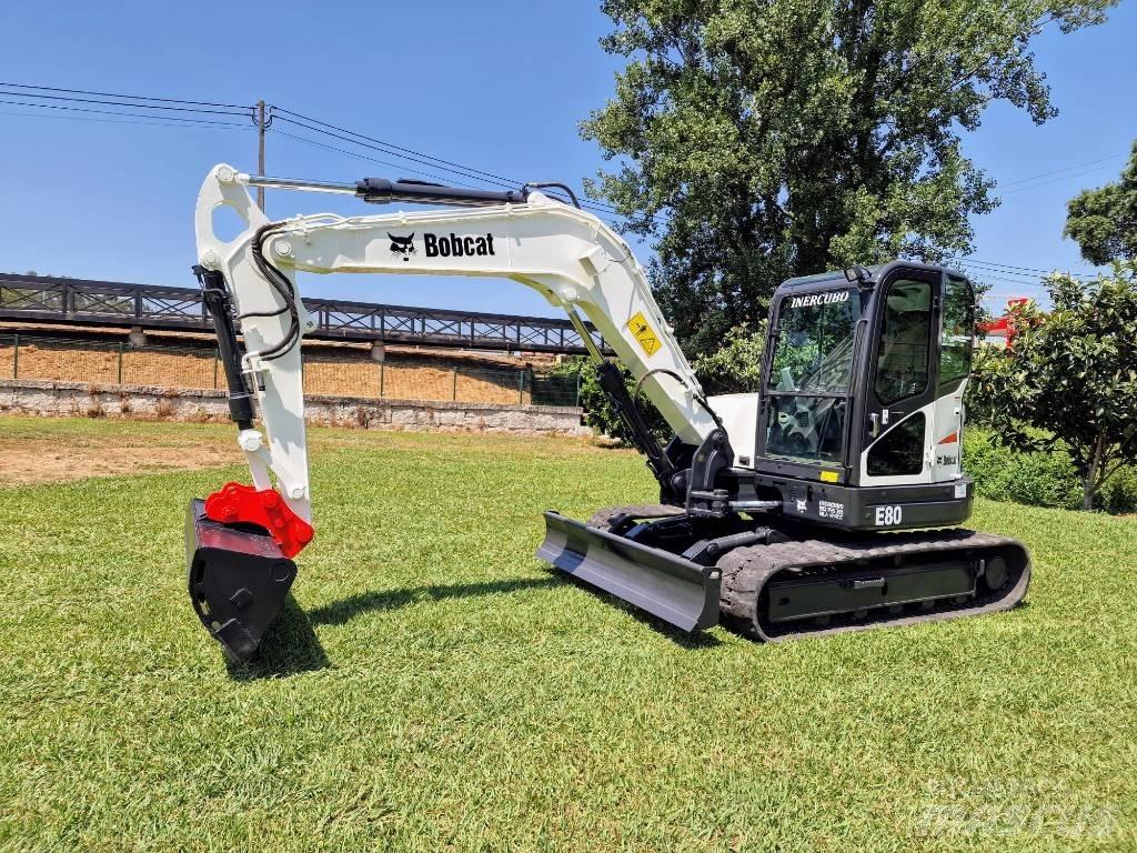 Bobcat E 80 中型挖掘机