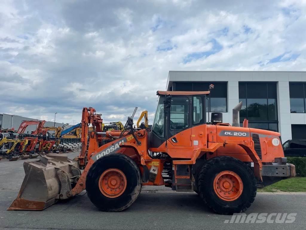 Doosan DL200-3 | A/C 轮式装载机