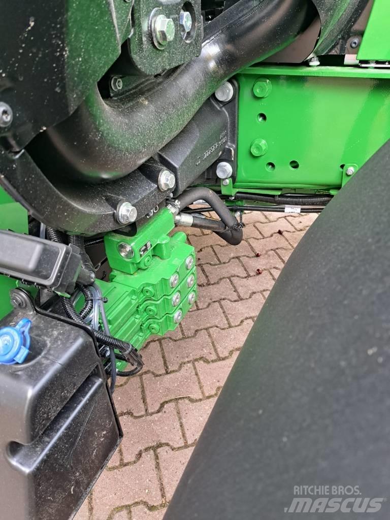 John Deere 6120M 拖拉机/农用车
