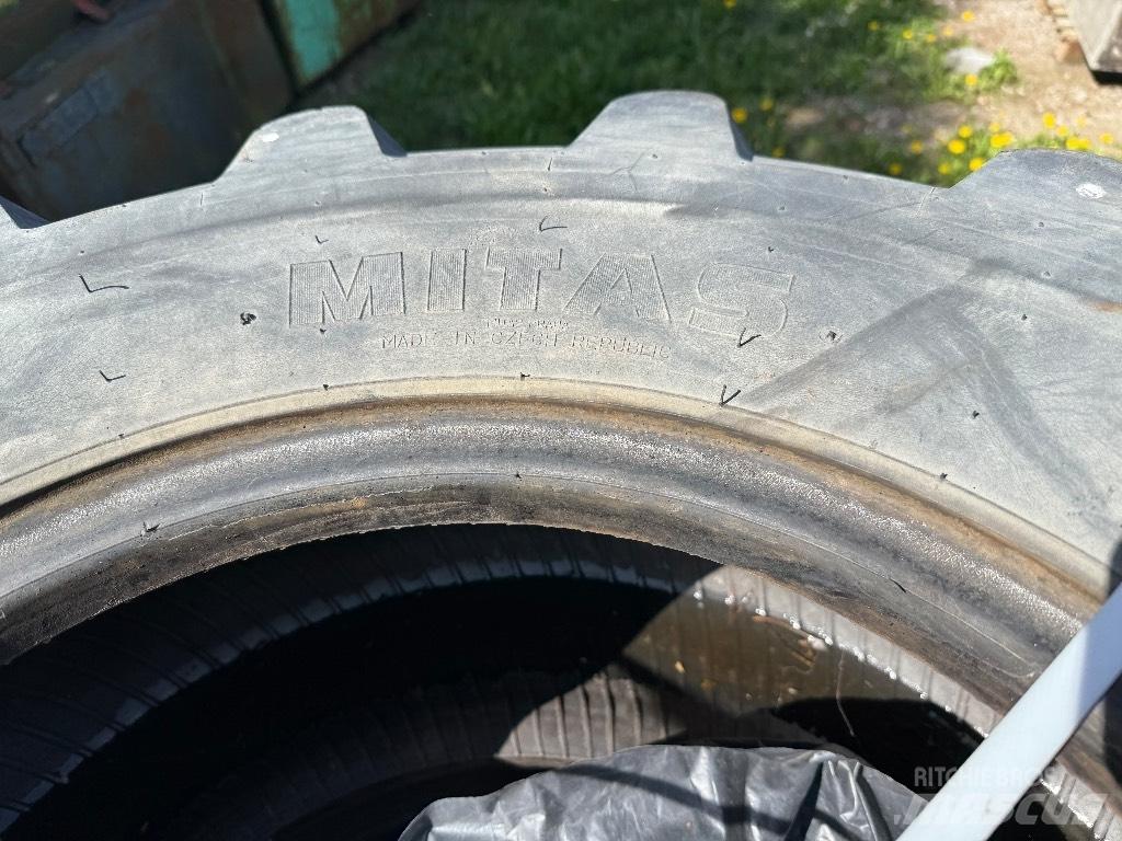Mitas 405/70-20 轮胎、车轮和轮圈