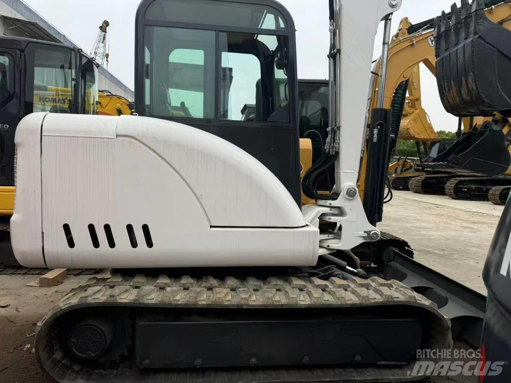Bobcat 337 小型挖掘机