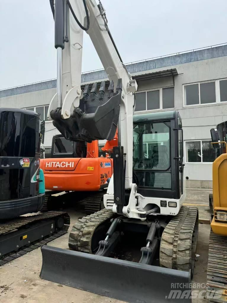 Bobcat 337 小型挖掘机