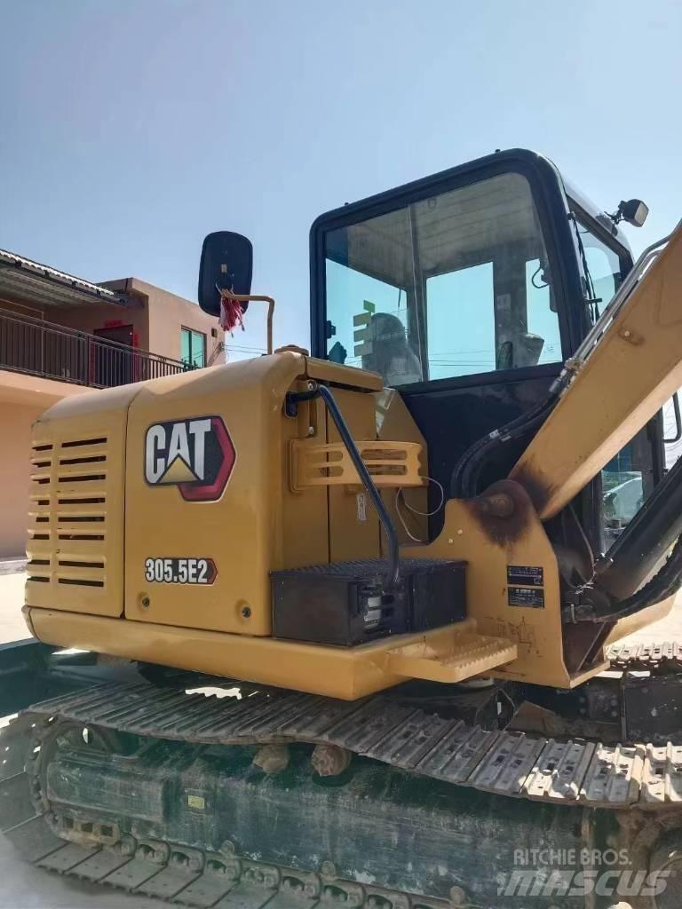 CAT 305.5 E2 小型挖掘机