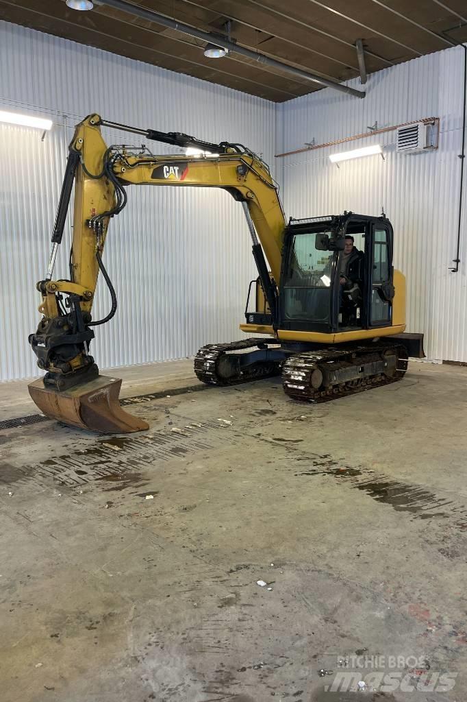 CAT 307E2 中型挖掘机