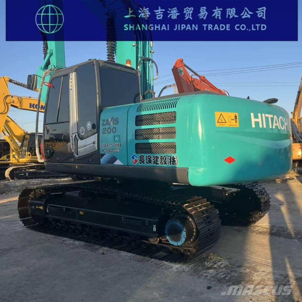 Hitachi ZX 200 履带挖掘机