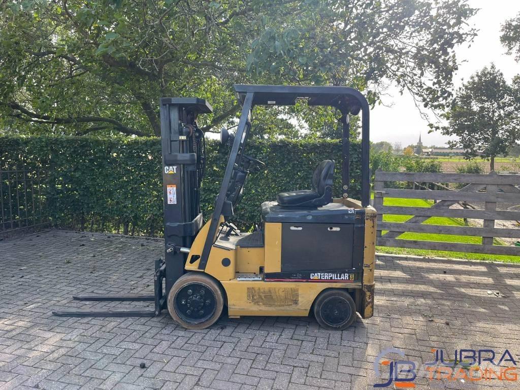 CAT EC25N 电动叉车
