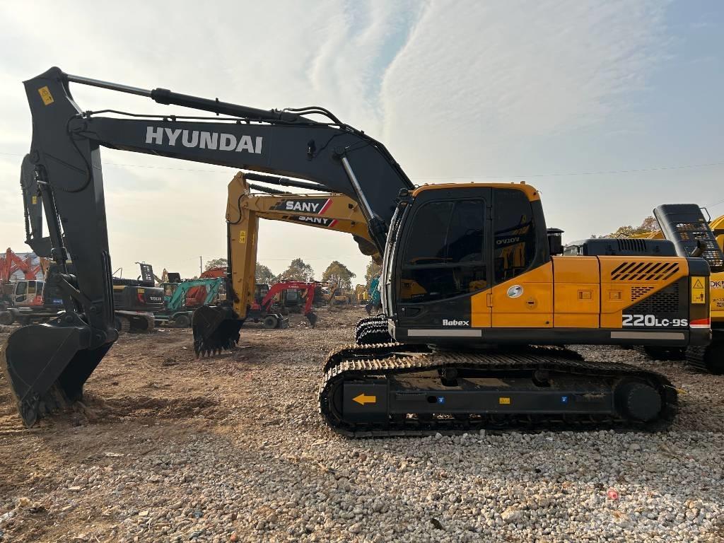 Hyundai R220LC-9S 履带挖掘机