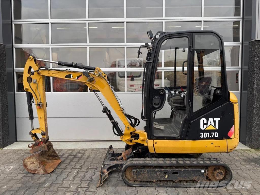 CAT 301.7D 小型挖掘机