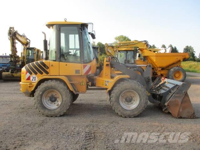 Volvo L 30 B 轮式装载机