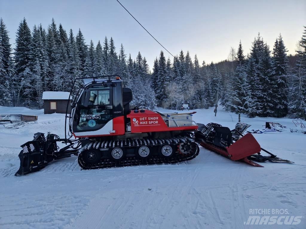 Prinoth Husky 铲雪车