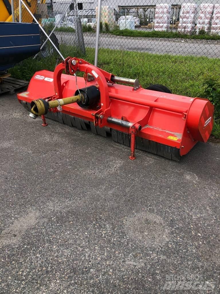 Maschio Tigre 300 牧场割草机和切顶器